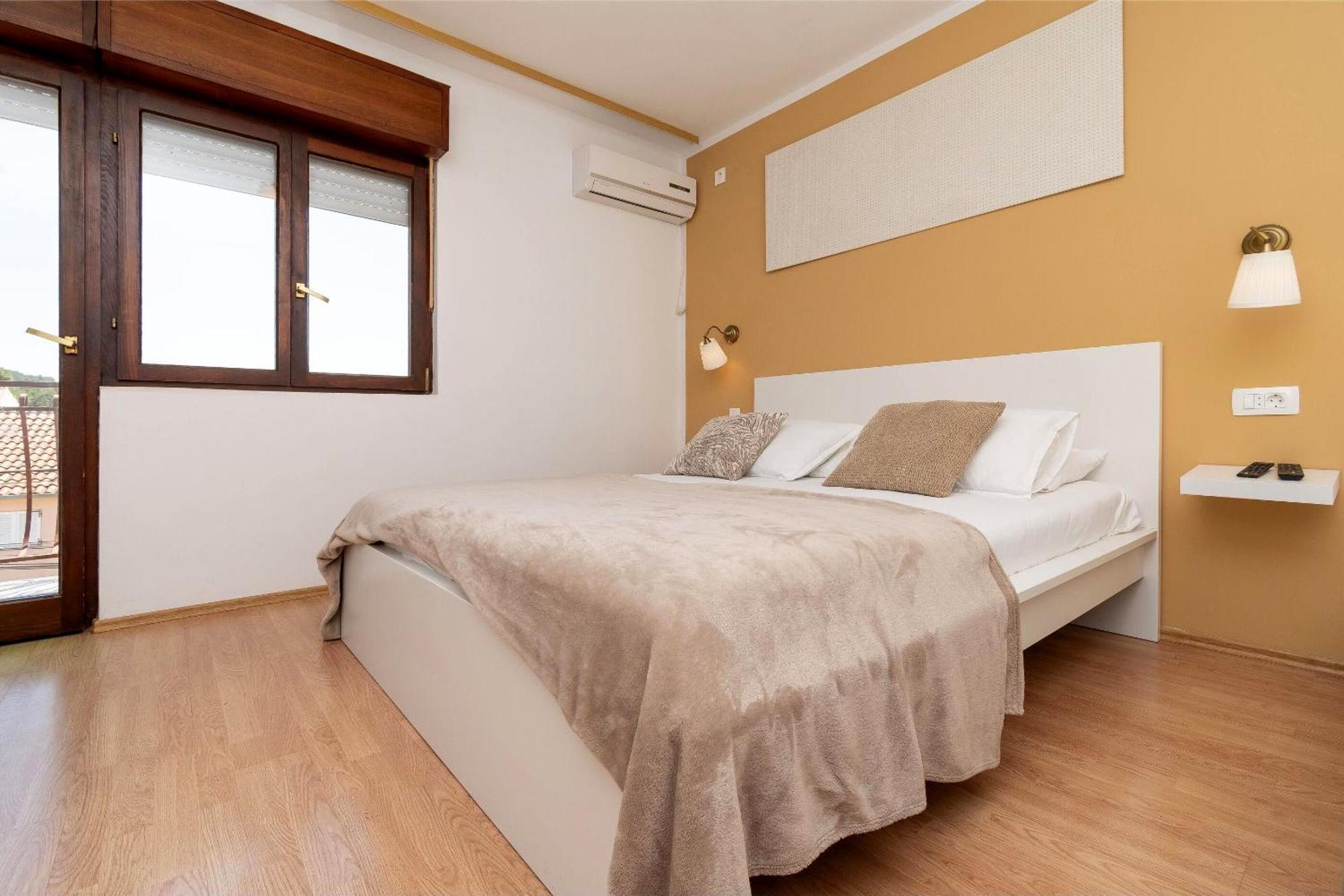 Appartement Sablic à Marina Chambre photo